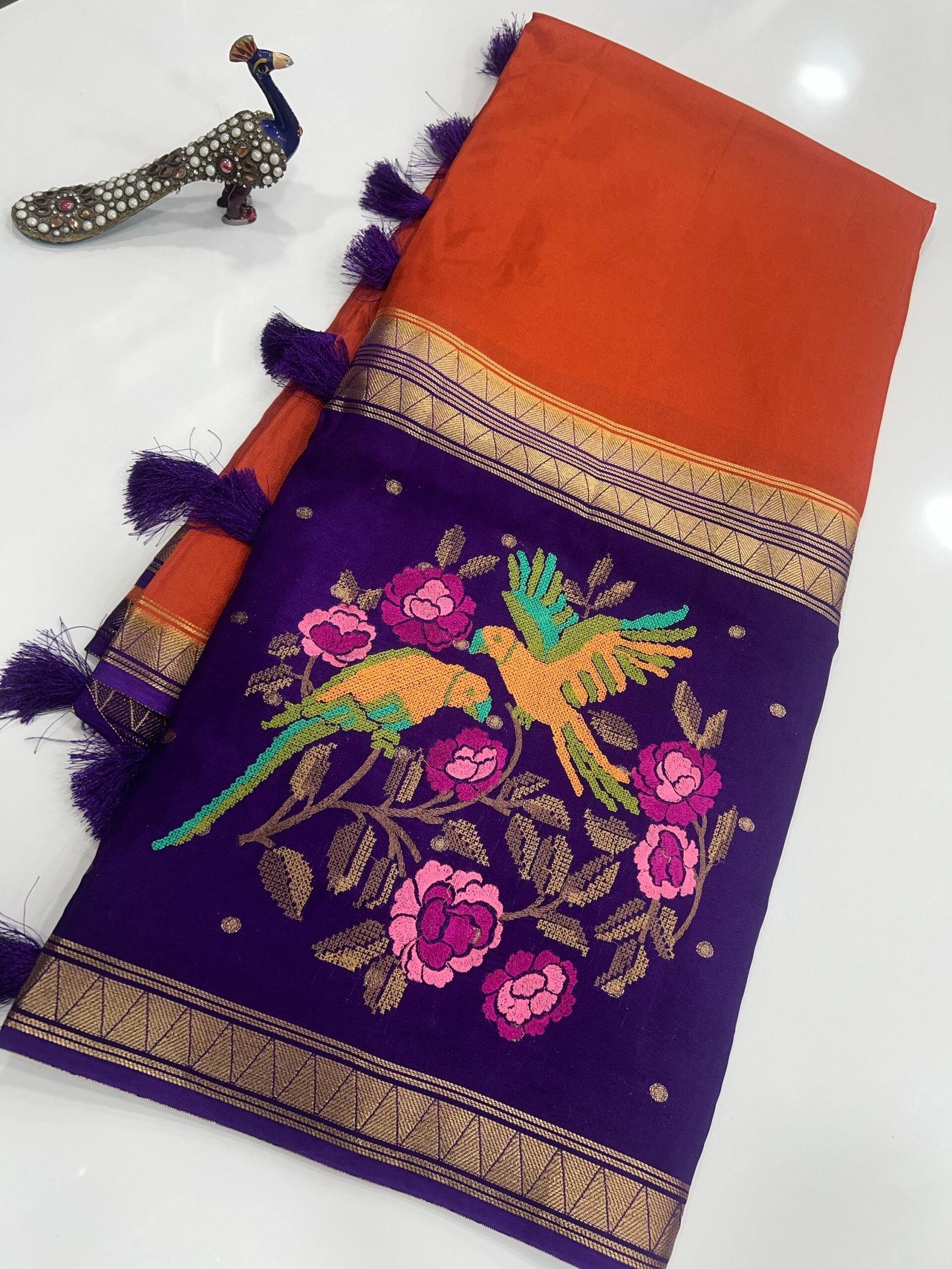 Mysore crape petitpoint