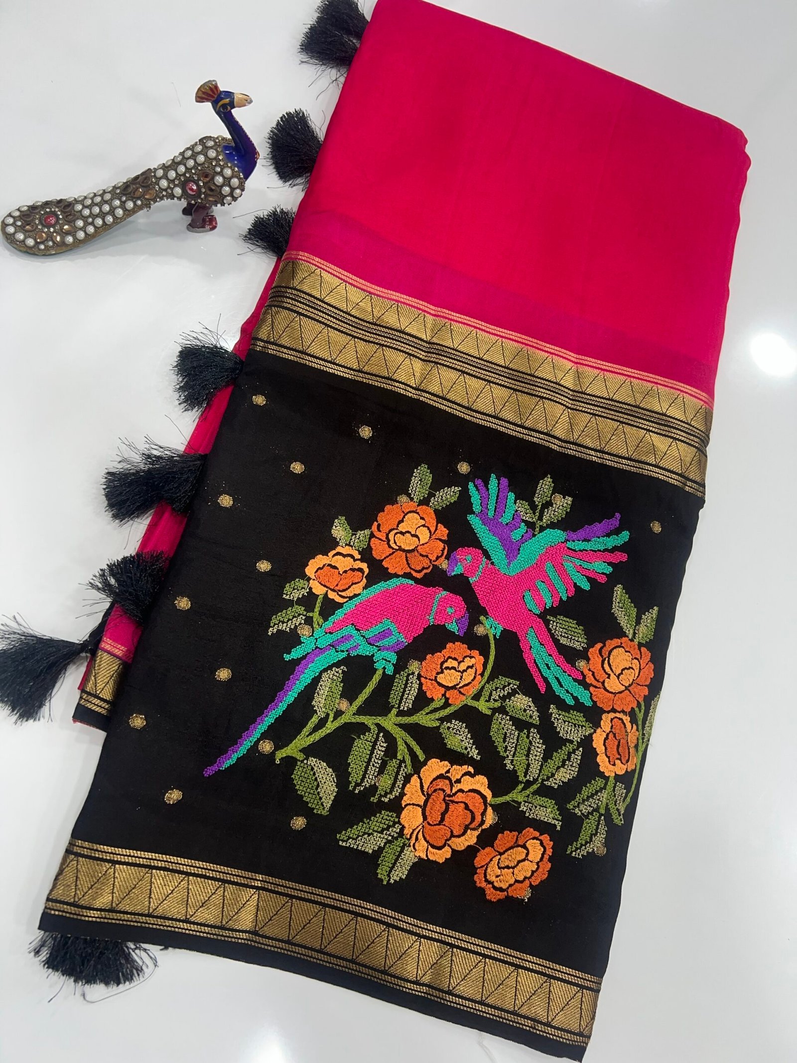 Mysore crape petitpoint