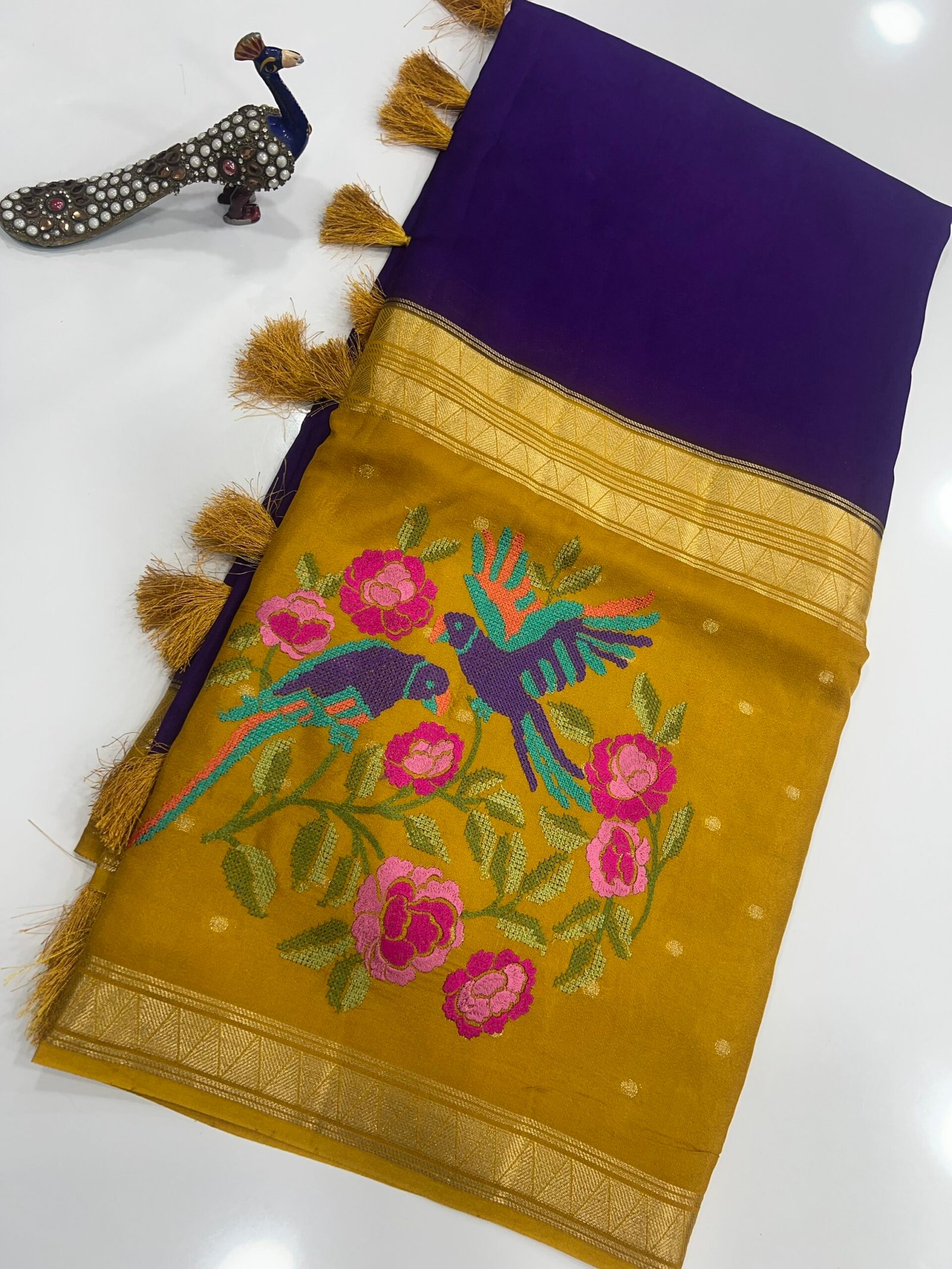 Mysore crape petitpoint