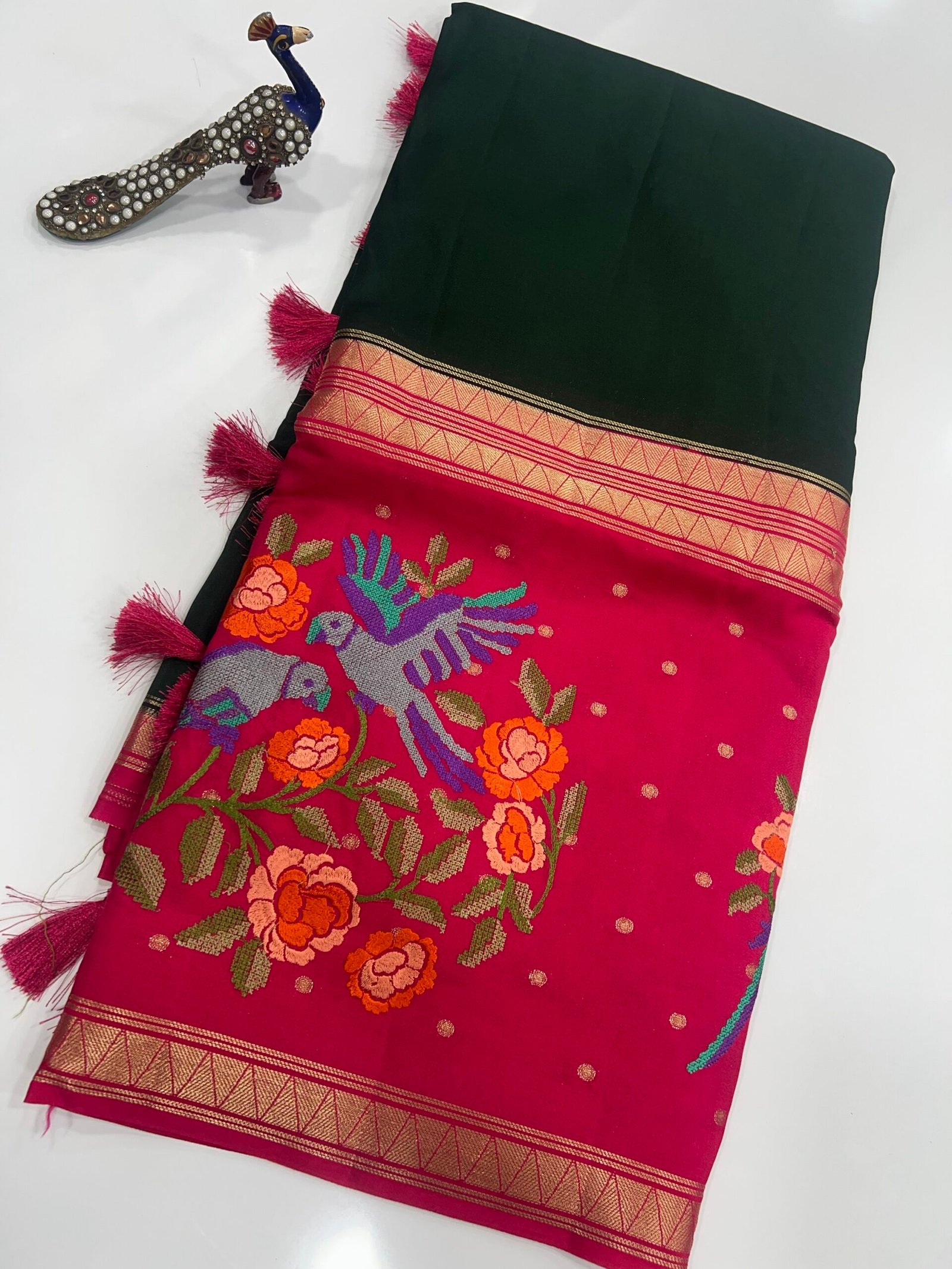 Mysore crape petitpoint