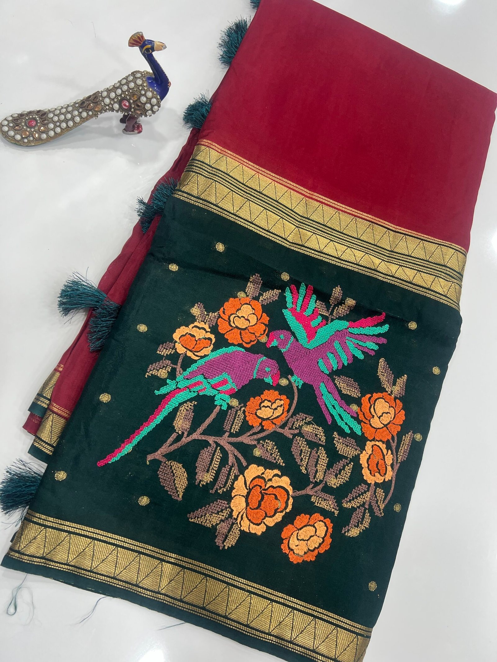 Mysore crape petitpoint