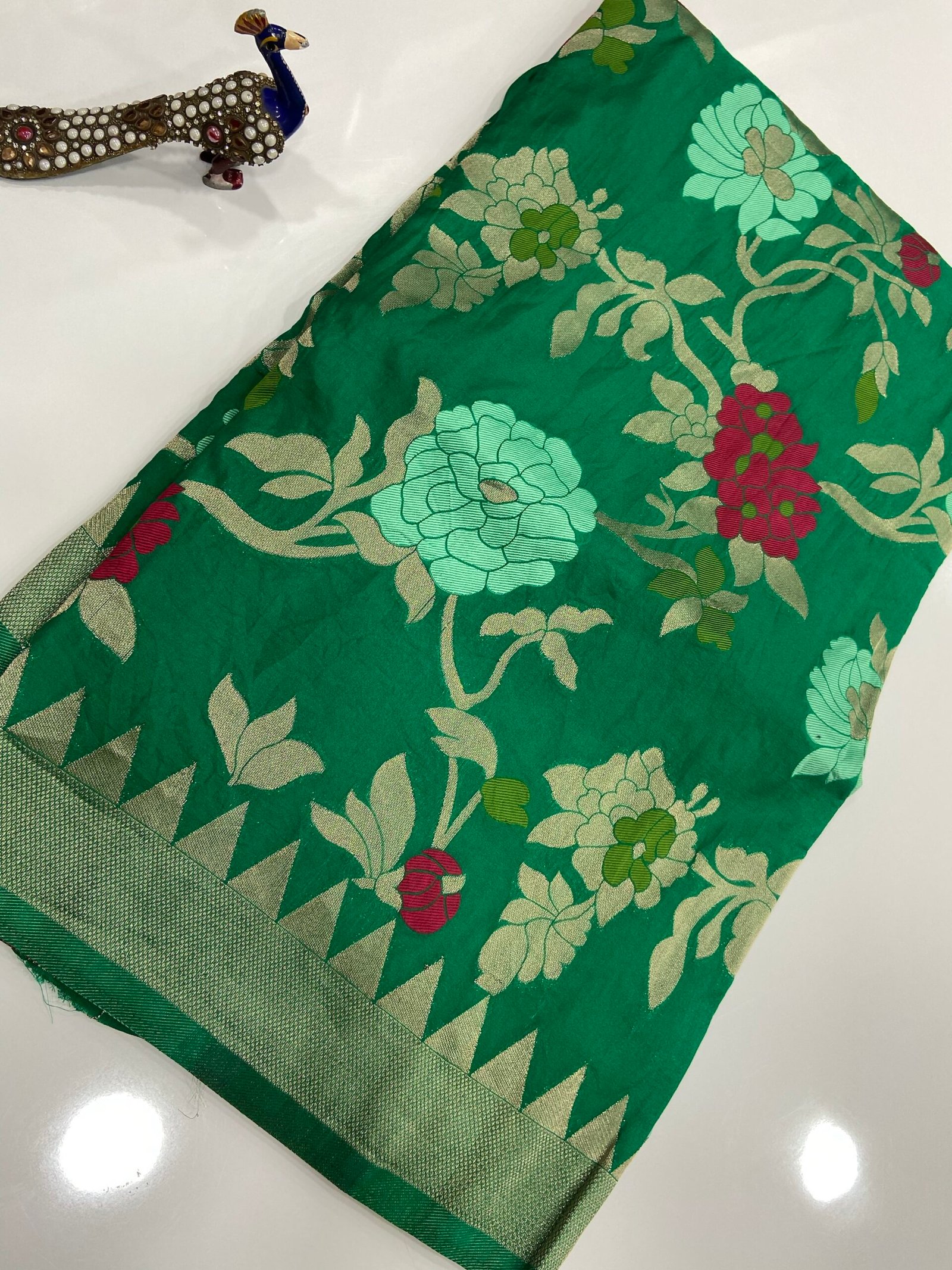 Banaras Meena georgette