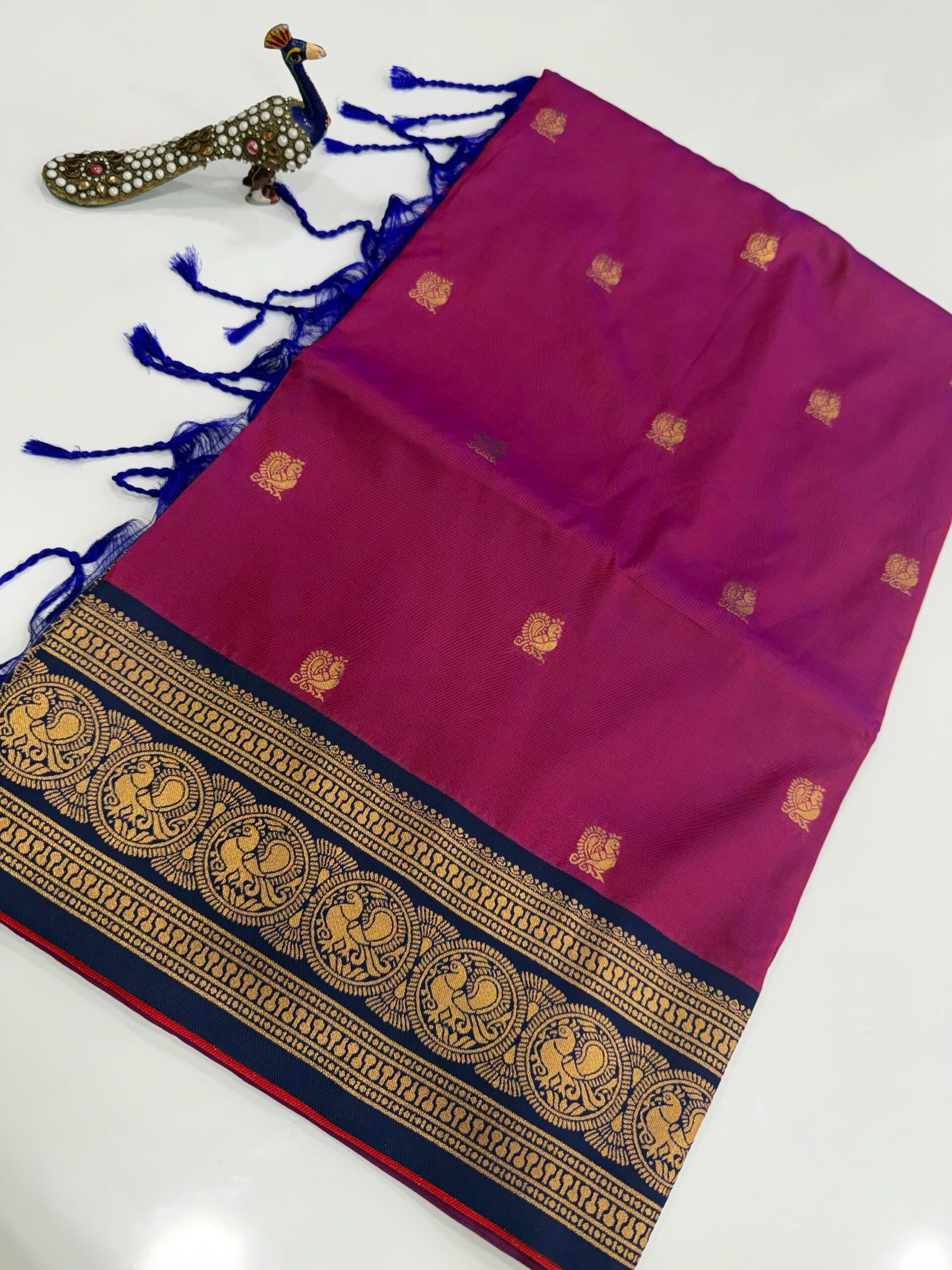 Semi Soft Gadwal pattu sarees